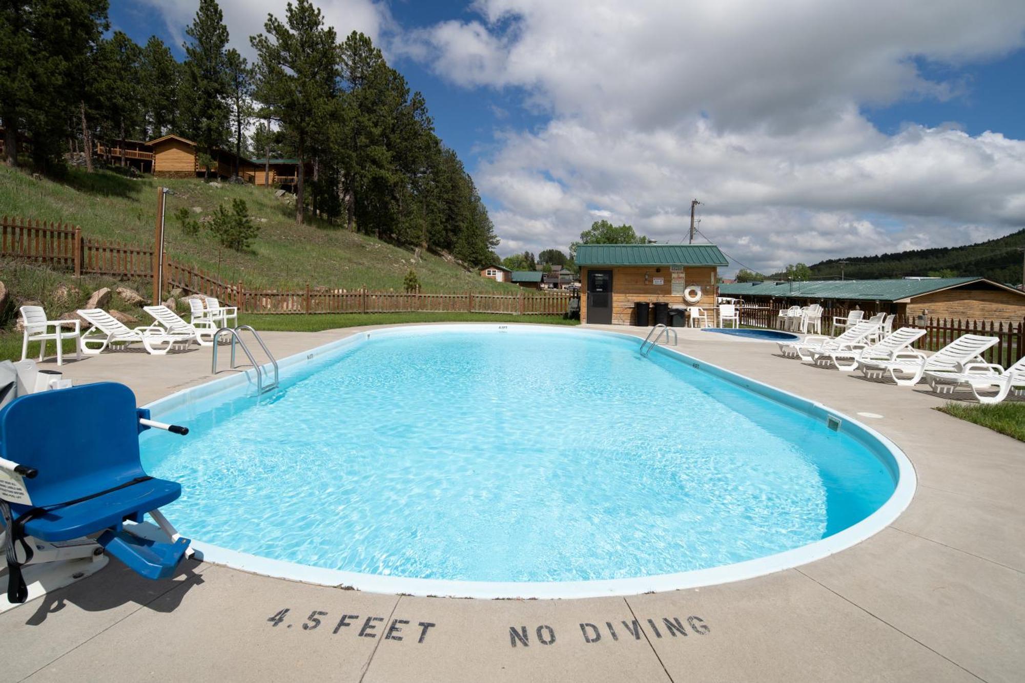 Rock Crest Lodge & Cabins Custer Extérieur photo