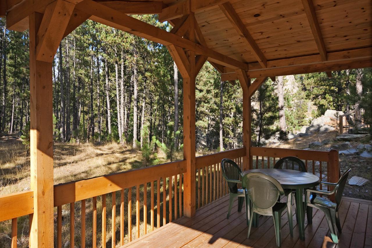 Rock Crest Lodge & Cabins Custer Extérieur photo