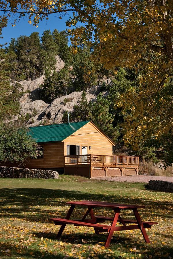 Rock Crest Lodge & Cabins Custer Extérieur photo